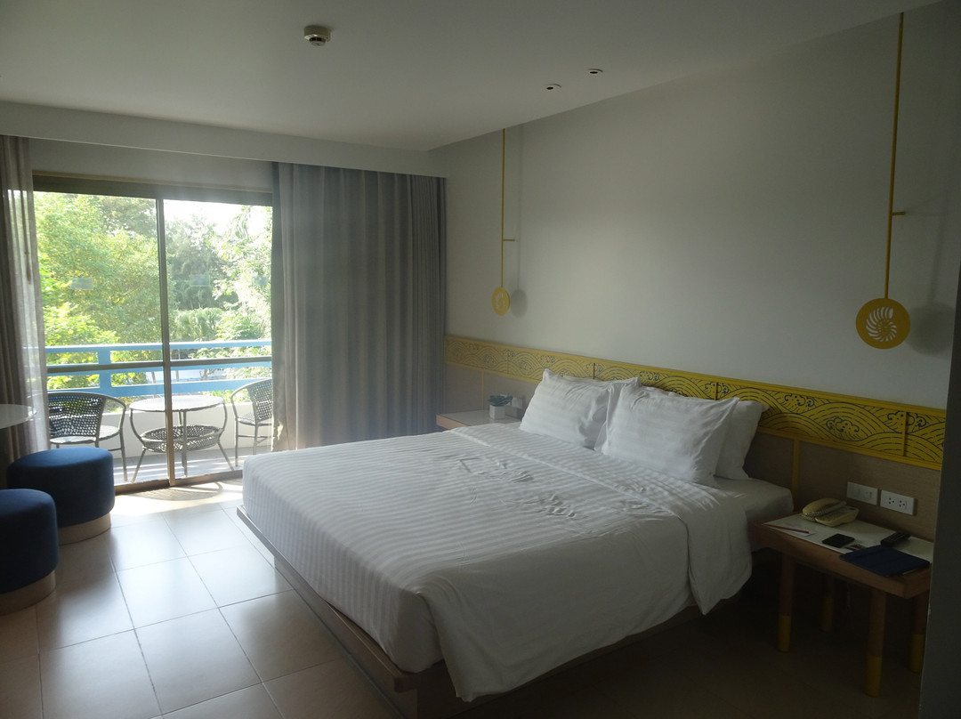 环裴罗勇诺富特酒店主图