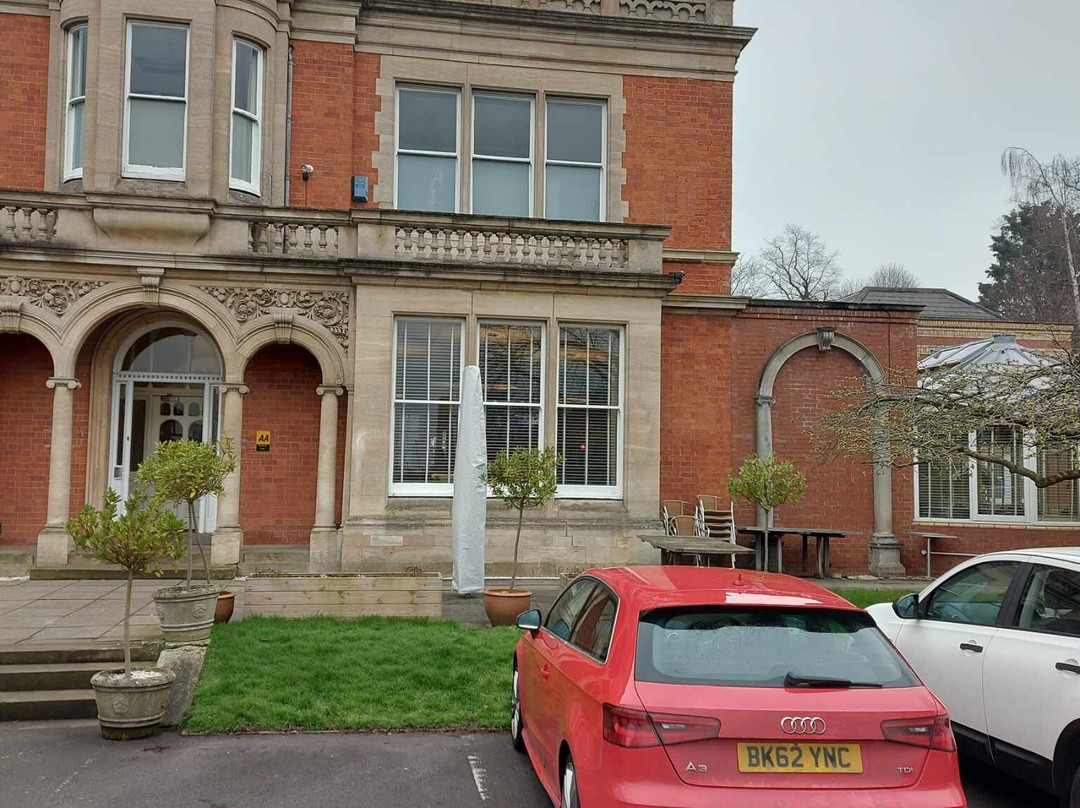 米尔菲尔德斯酒店主图