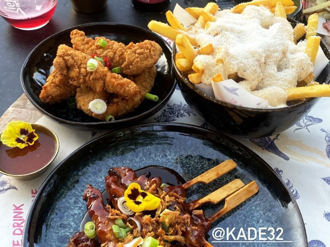 Kade32