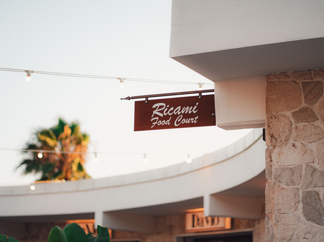 Summer Vibe Glu Glu - Food Court Ricami
