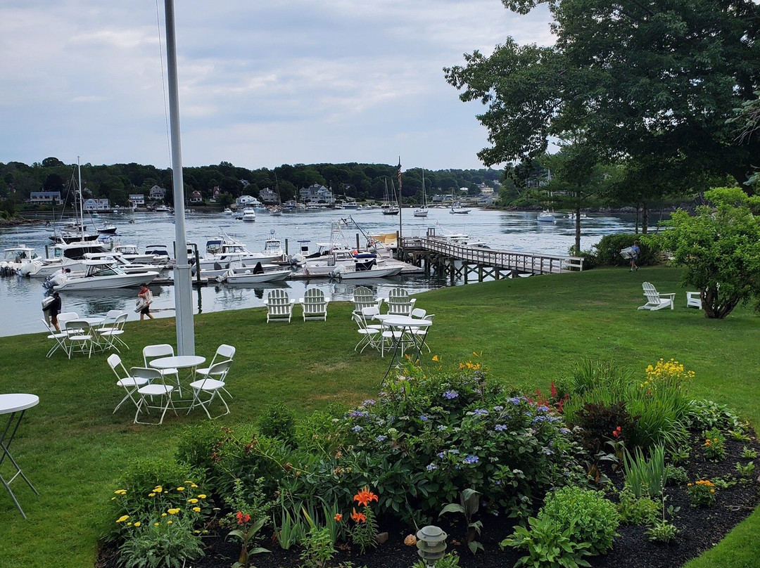 Dockside Guest Quarters And Restaurant主图