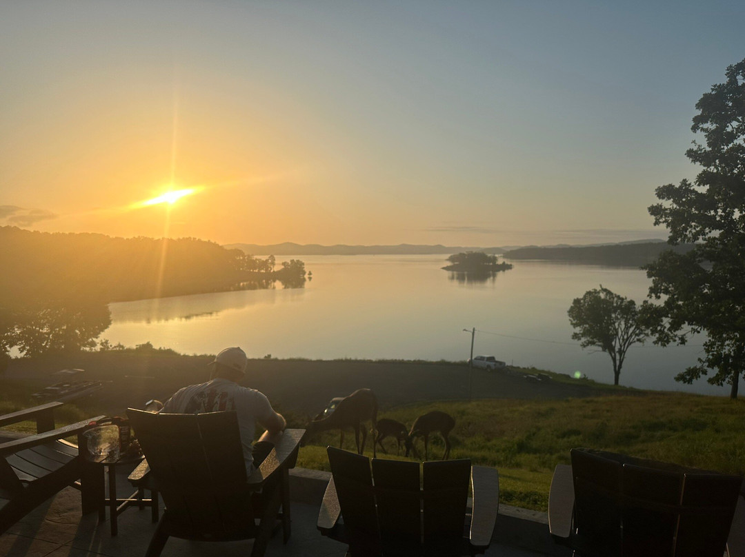 Lakeview Lodge主图