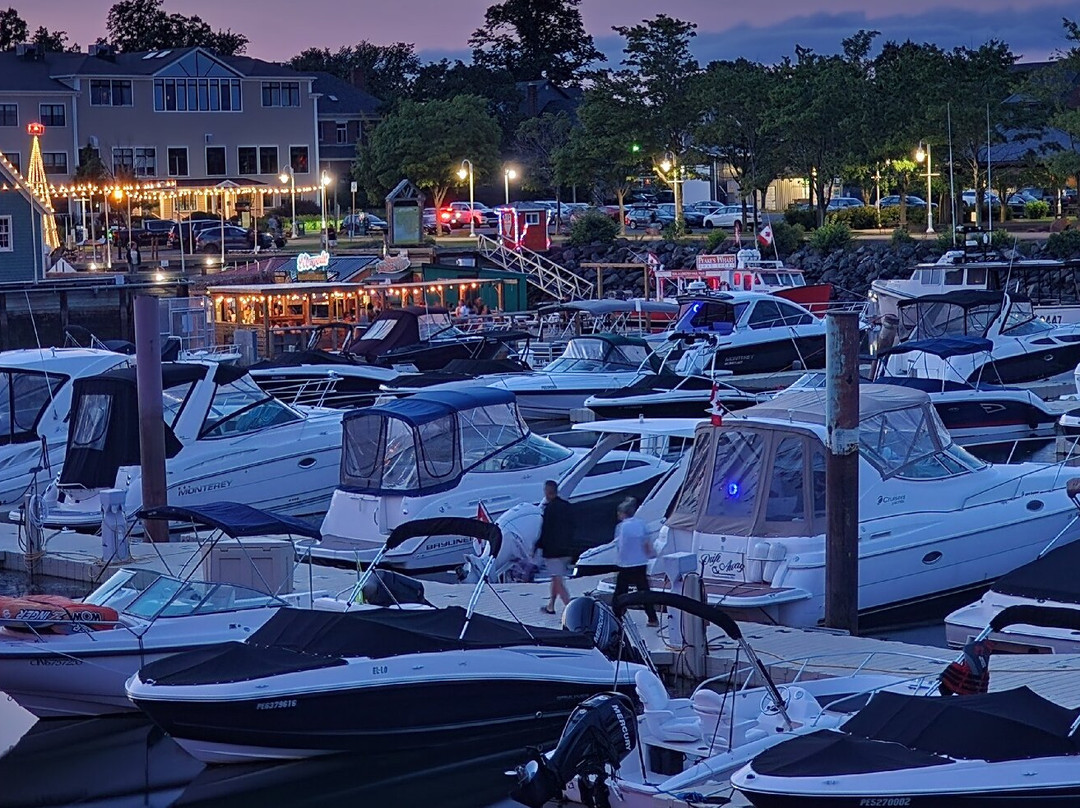 Peake's Wharf-夏洛特镇必去景点