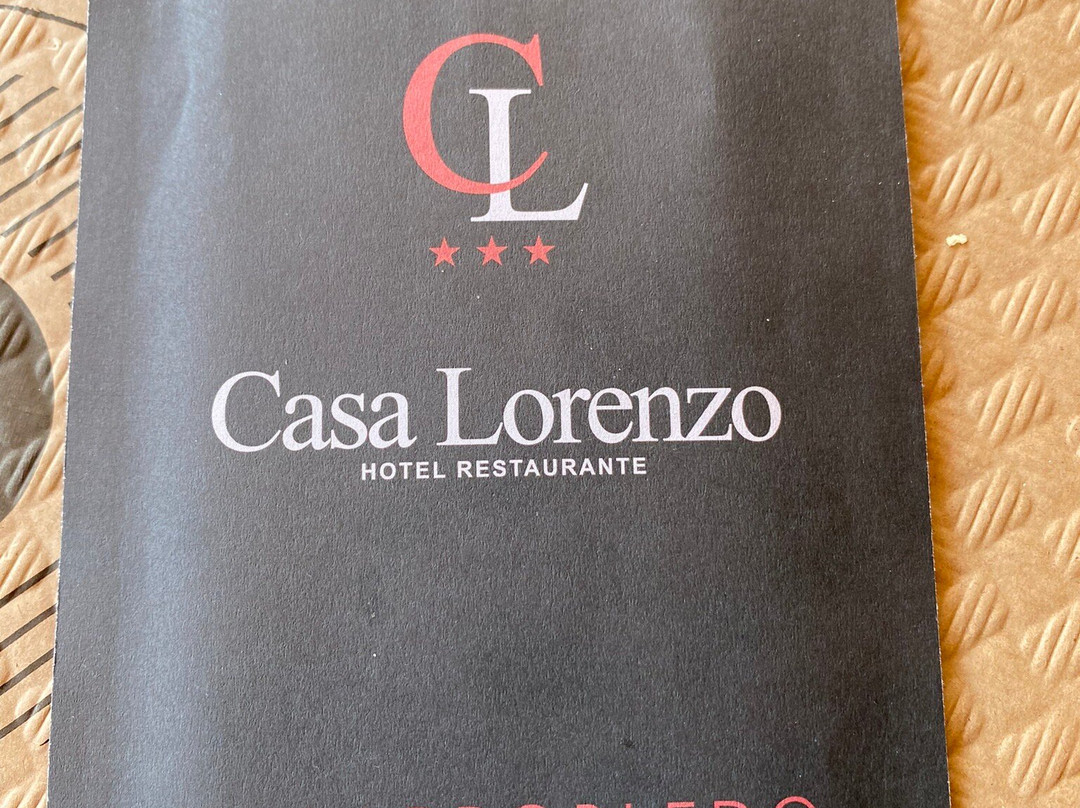 卡萨洛伦佐酒店主图