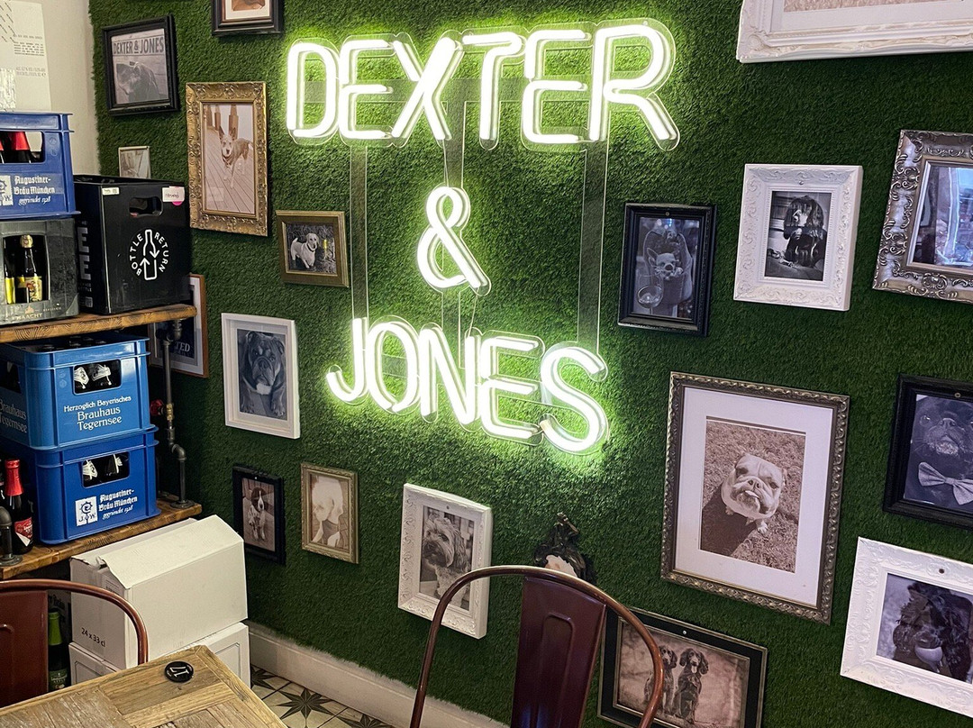 Dexter & Jones景点图片
