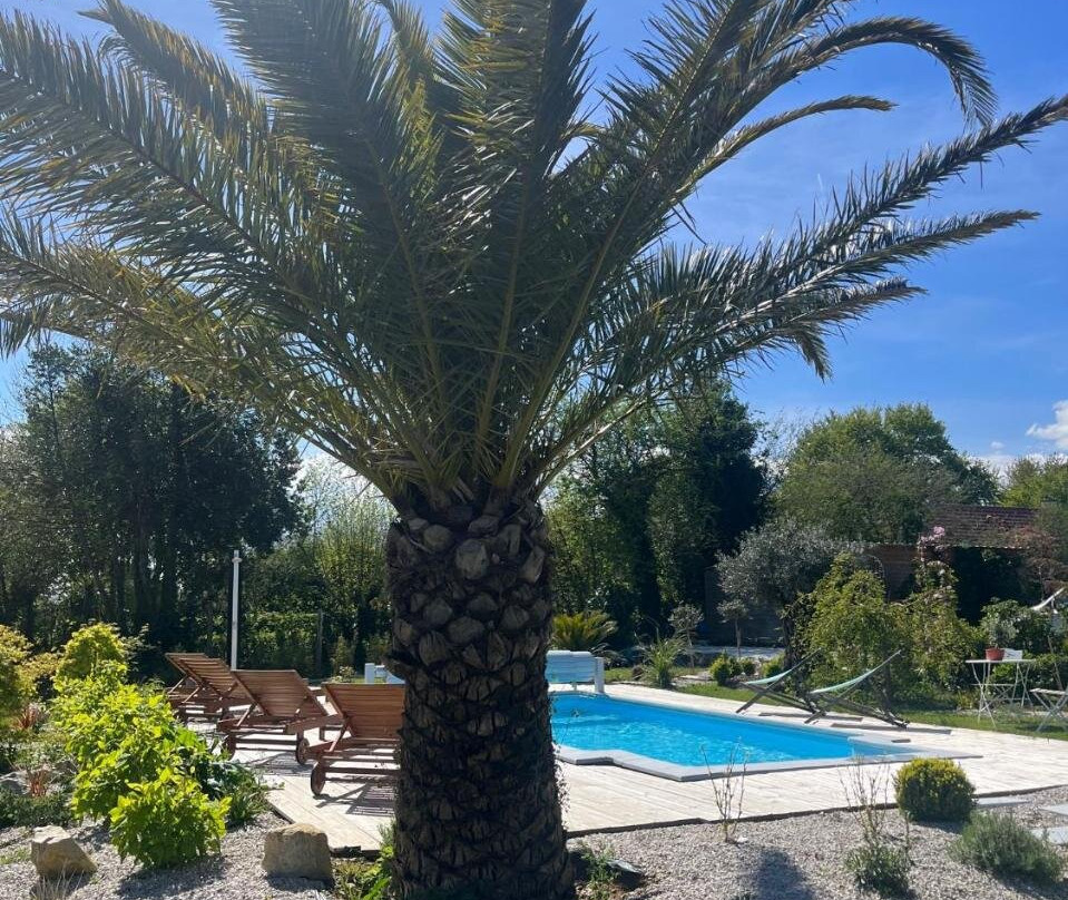 Au Jardin D'etaville主图