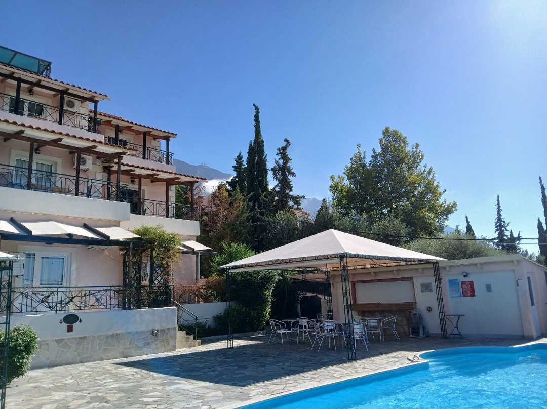 Nostos Studios & Apartments主图