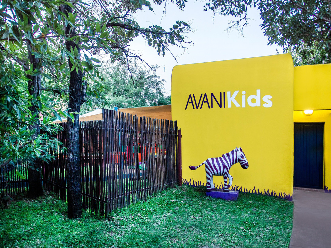 维多利亚瀑布安凡尼度假酒店主图