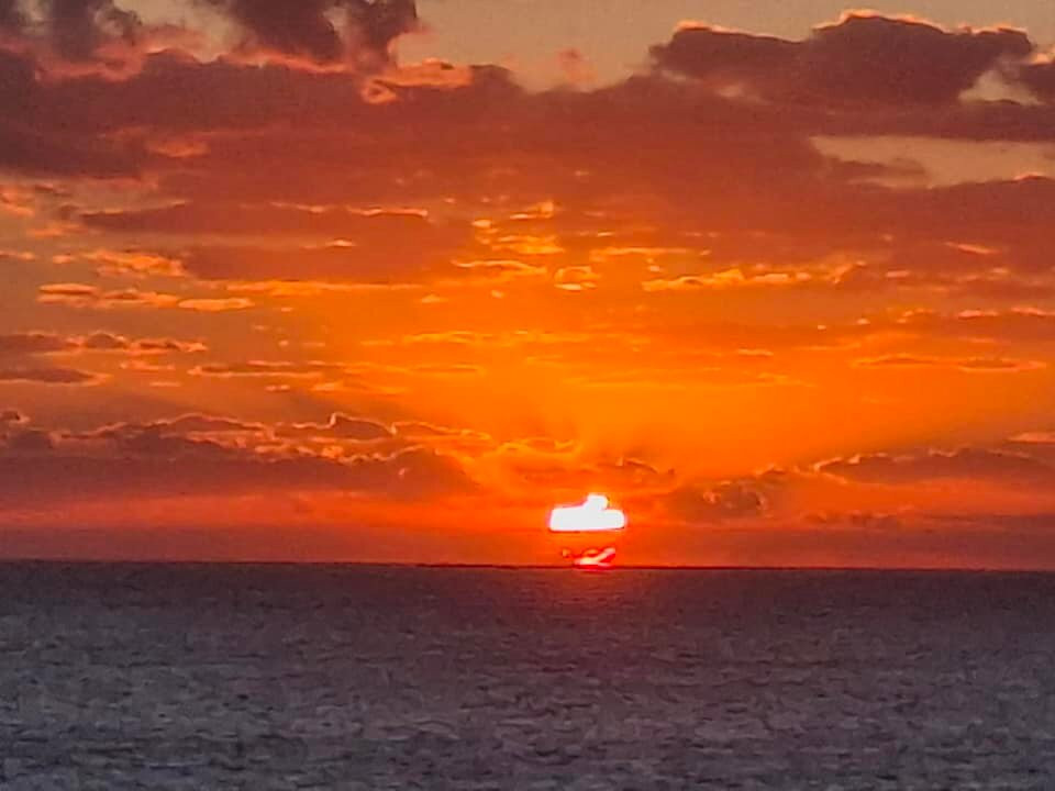 Sunrise Beach Hotel主图