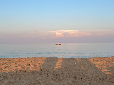 Ngala Beach Lodge主图