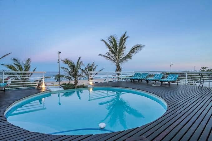 Bentley On The Beach主图