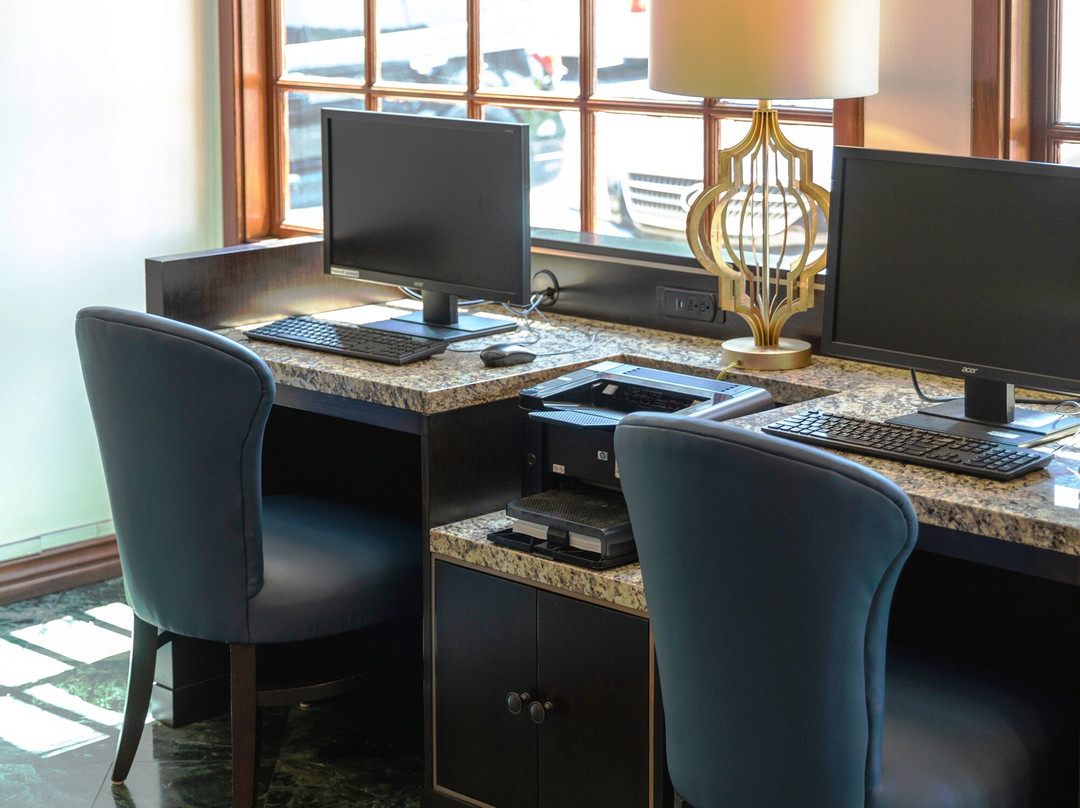 艾尔钻石吧套房套房酒店主图