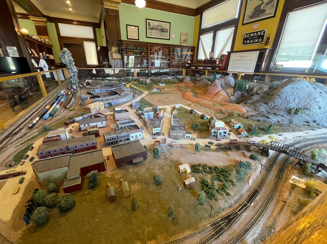 Carnegie Library Historical Museum景点图片