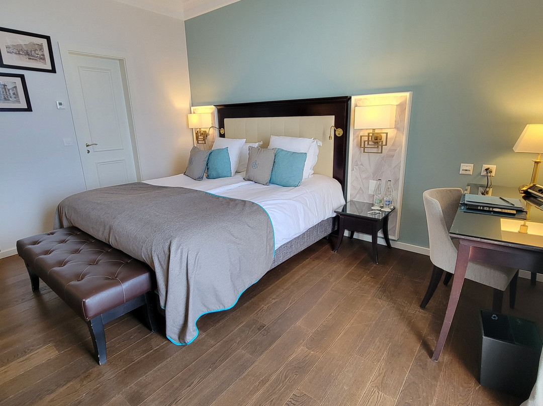 蒙特勒瑞士雄伟大酒店主图