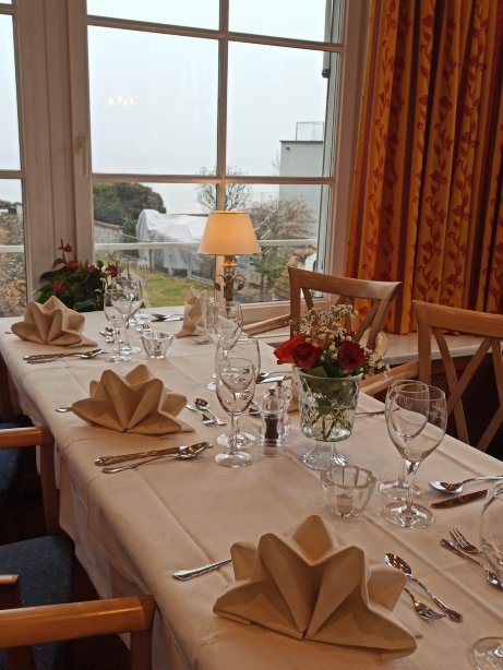 斯宜浦尔勒酒店-餐饮