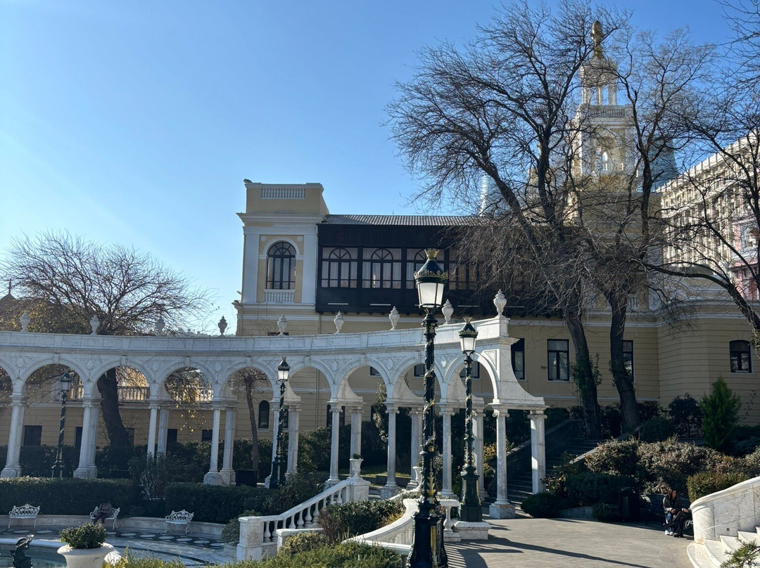 Philharmonic Fountain-巴库必去景点