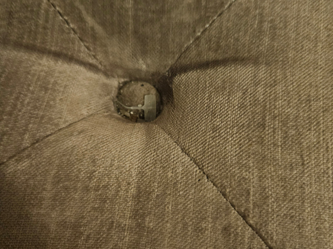 The Eagles Hotel主图