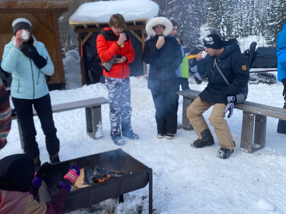 Rocky Mountain Riders-戈尔登必去景点