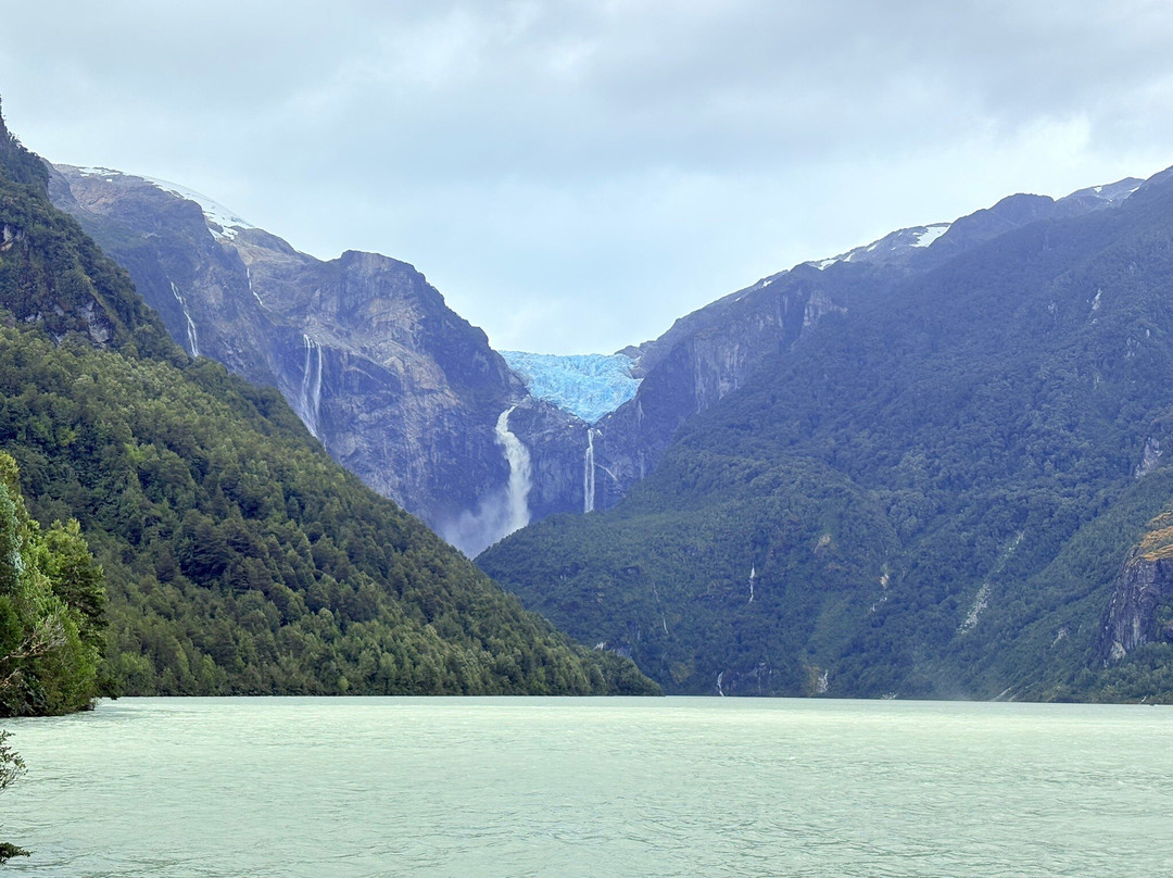 Ventisquero Colgante-Puyuhuapi必去景点