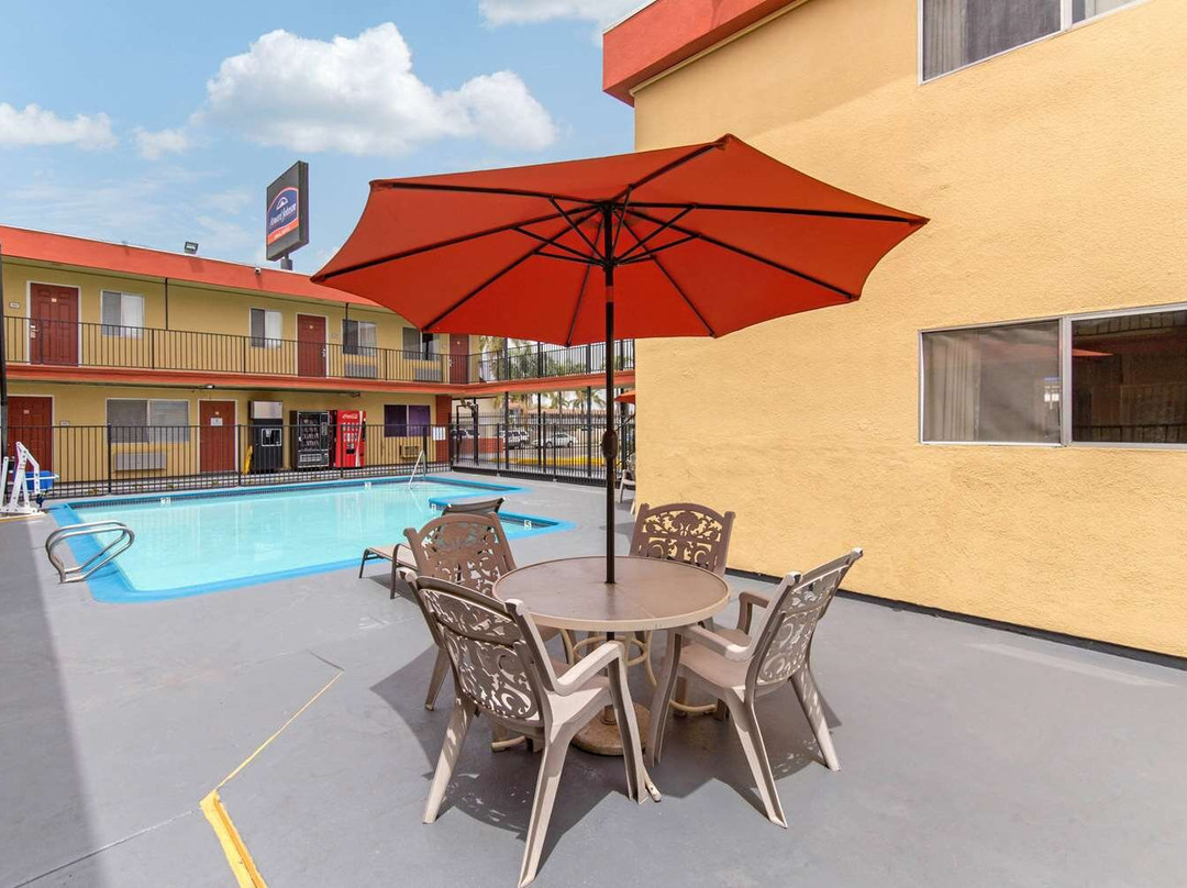 Howard Johnson Suites By Wyndham San Diego Chula Vista Bayfront