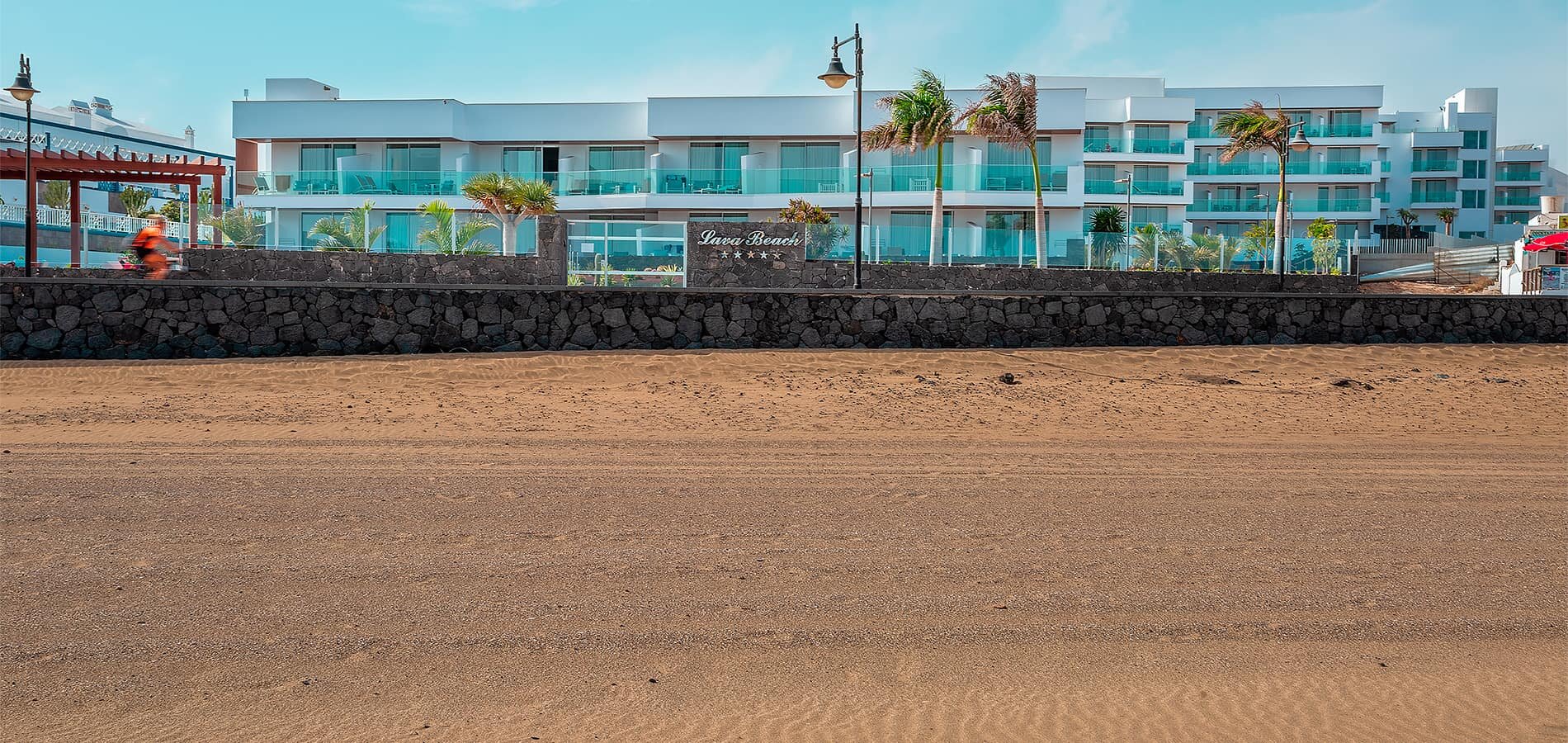 Hotel Lava Beach-泳池