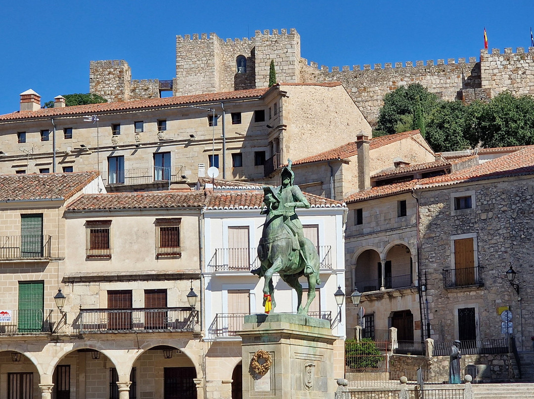 Estatua Ecuestre de Francisco Pizarro-特鲁希略必去景点