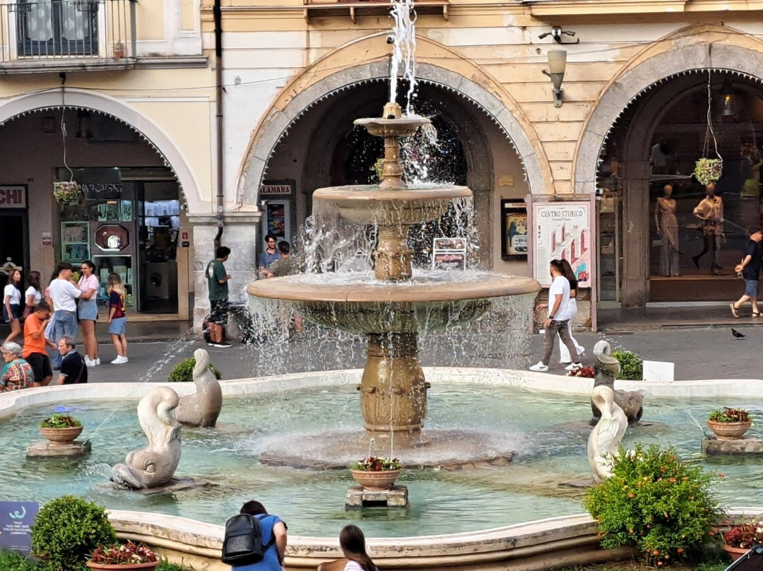 Piazza del Duomo-卡瓦德蒂雷尼必去景点