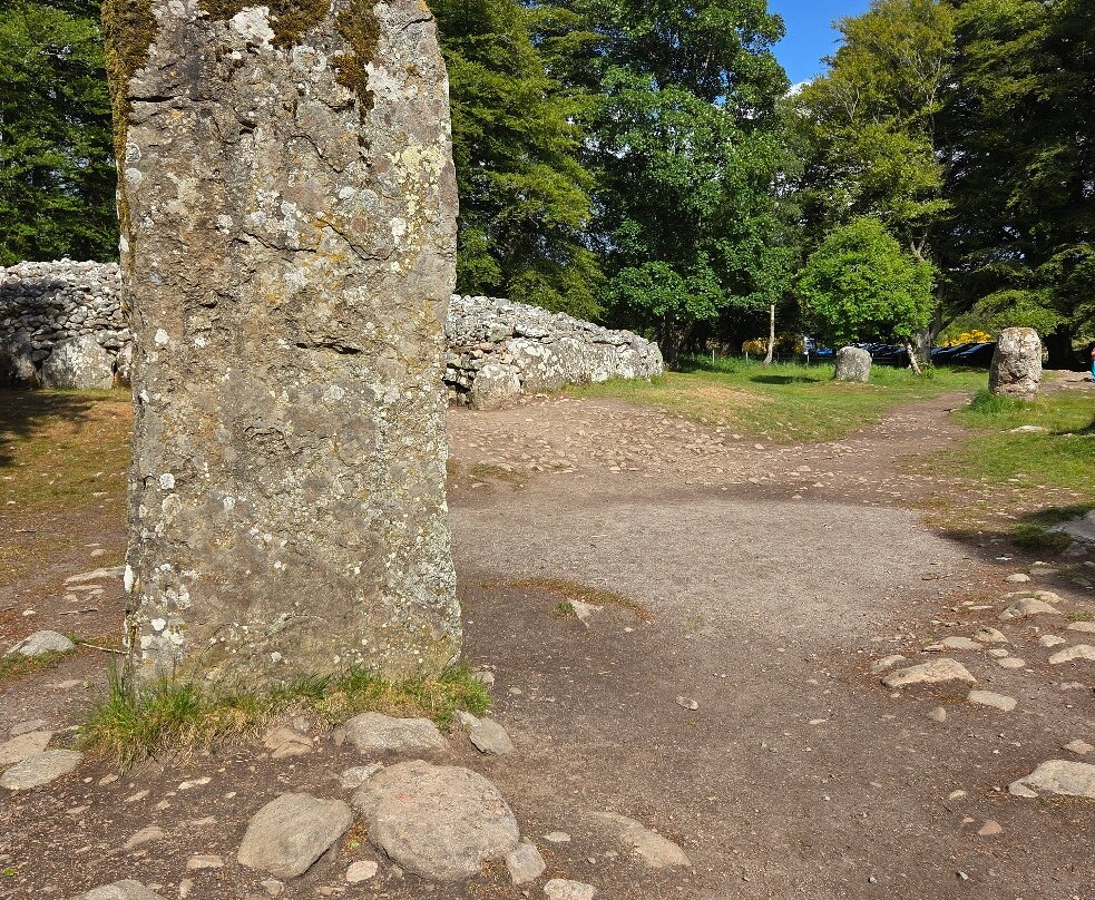 Clava Cairns景点图片
