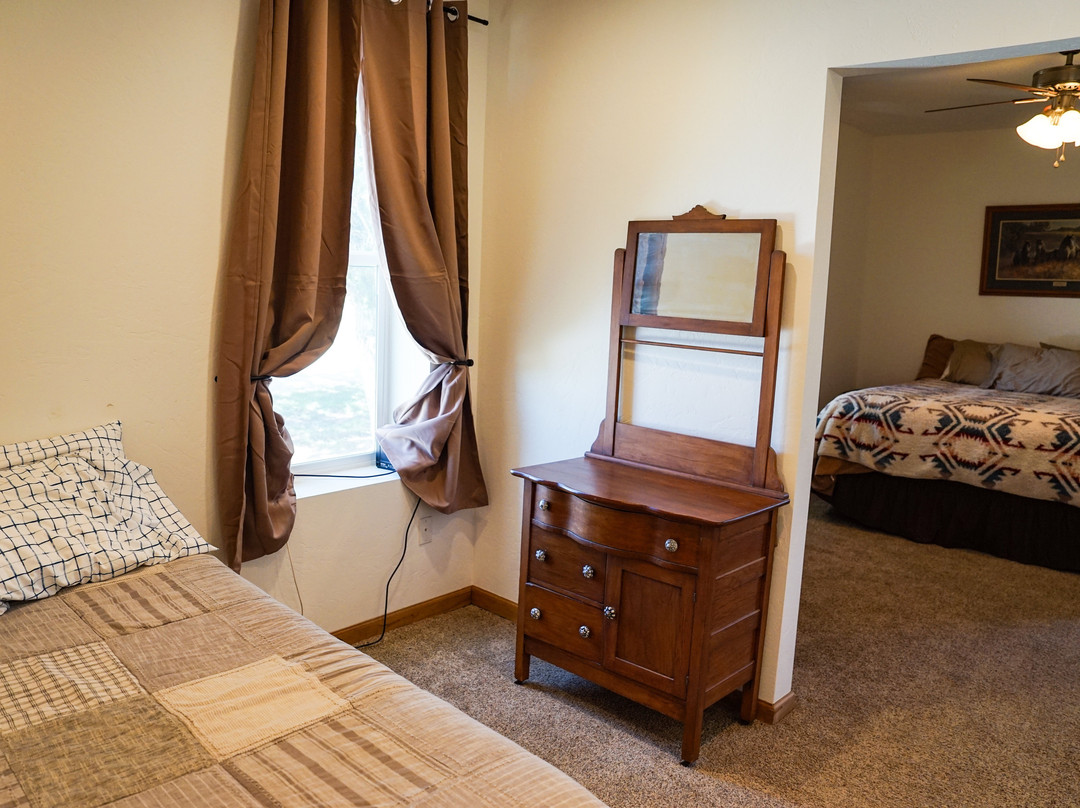 High Tower Ranch主图