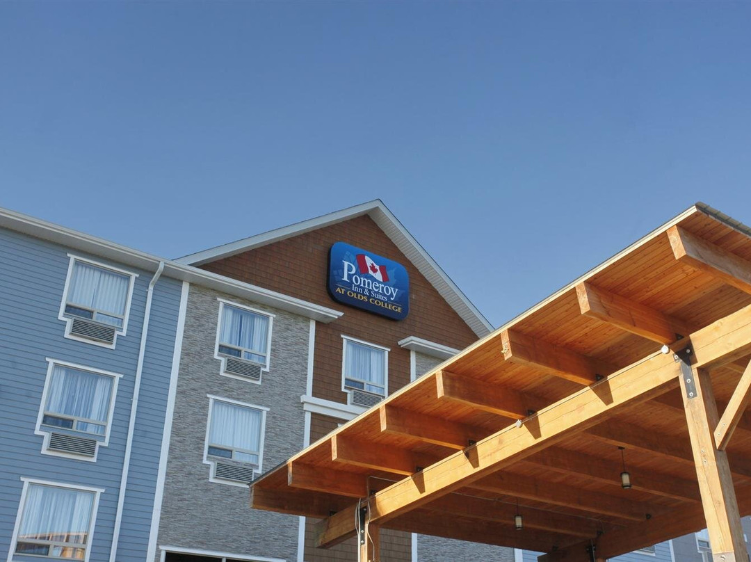 Pomeroy Inn & Suites at Olds College主图
