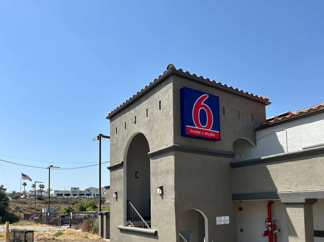 Motel 6 Lake Elsinore