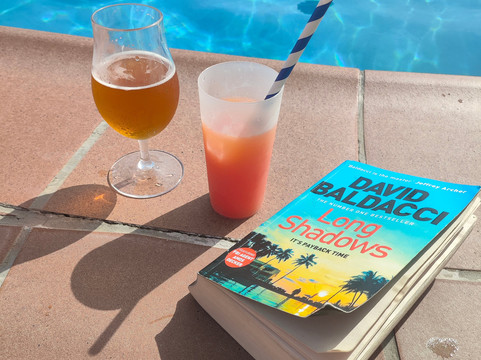 H 精品皇家太阳套房酒店主图