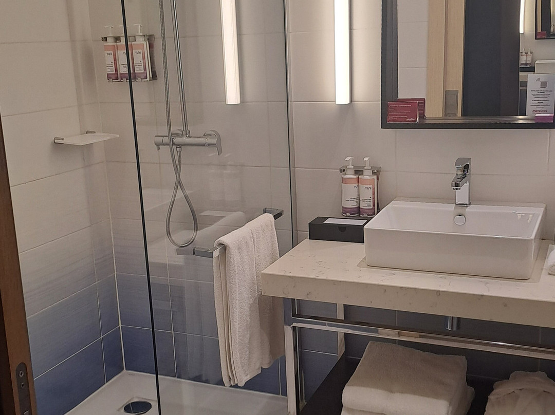 Moevenpick Hotel Abidjan主图
