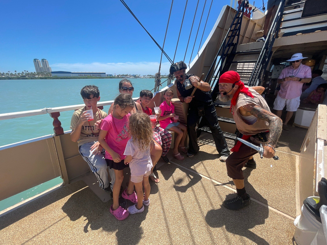 Black Dragon Cruises-Port Isabel必去景点