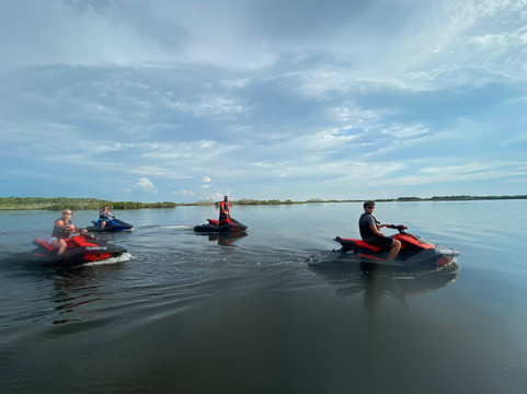 Xtr3me Vortex Jet Ski Rentals-Weeki Wachee必去景点