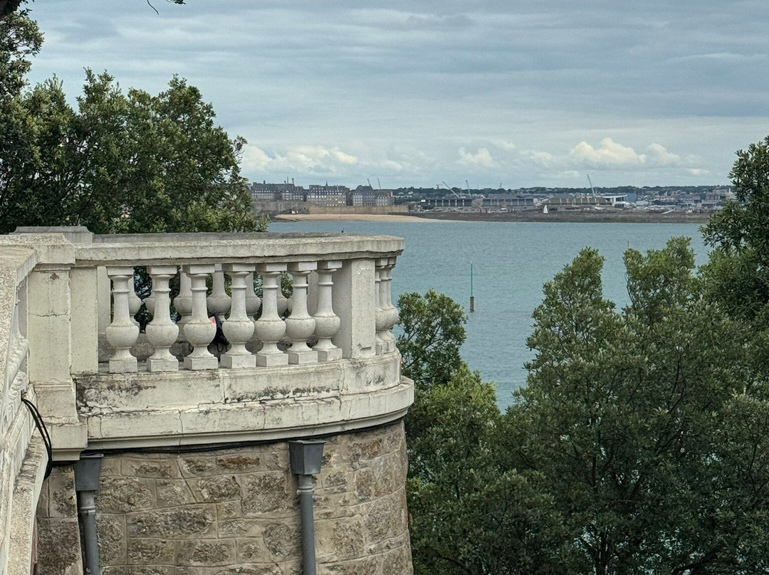 Westcapades-雷恩必去景点