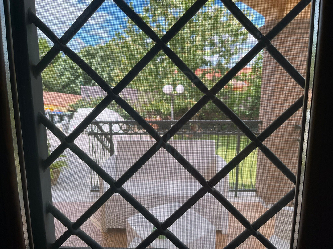 Il Bacio e La Nocciola主图