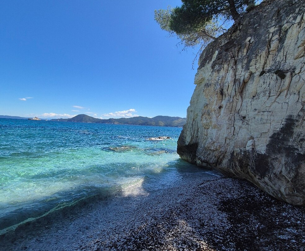 Spiaggia di Padulella-费拉约港必去景点