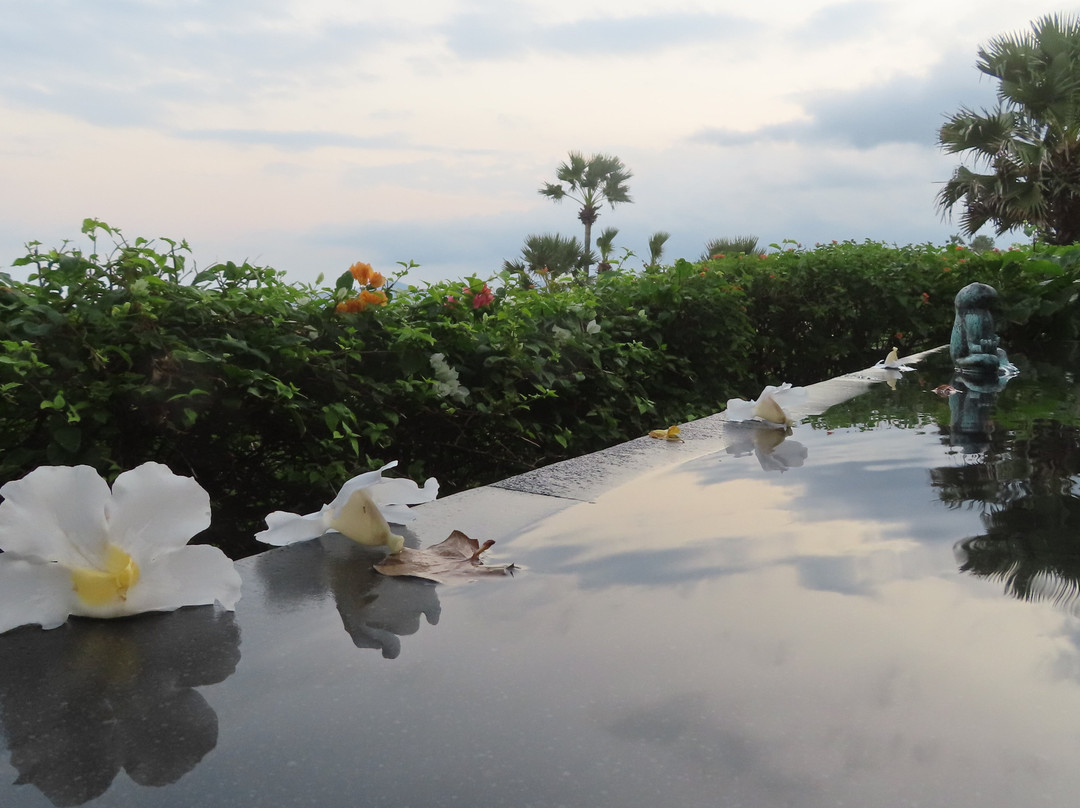 巴厘岛申雅塔别墅度假酒店主图