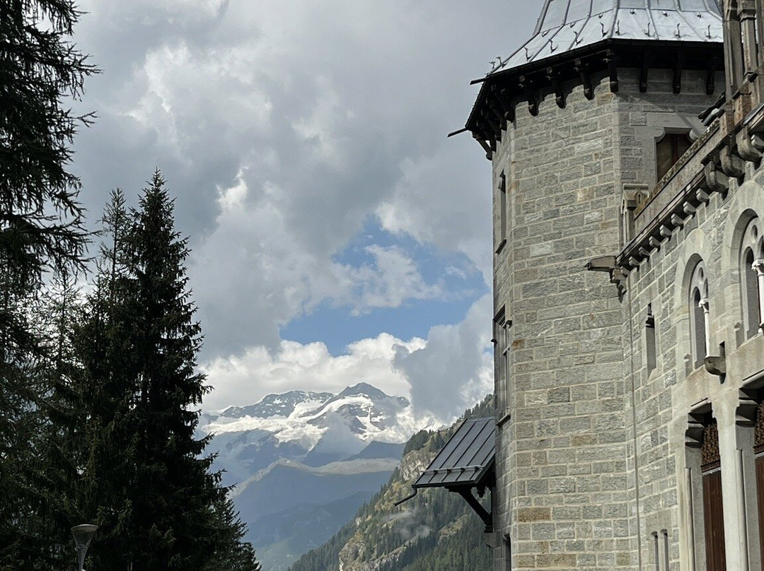 Castel Savoia-Gressoney Saint Jean必去景点