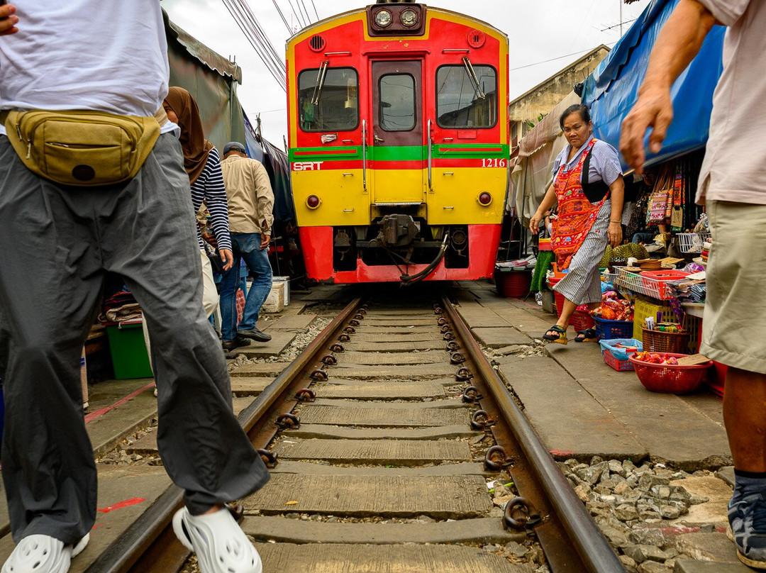 ไข่หวานบ้านซูชิ ตลาดร่มหุบ แม่กลอง