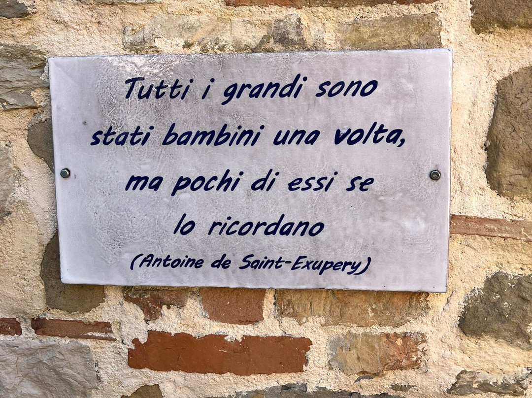 I Muri Raccontano-Azzinano必去景点