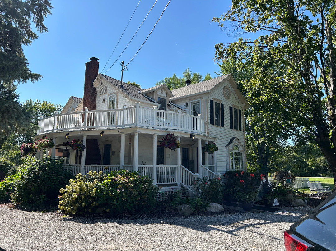 Martha's Vineyard Bed & Breakfast主图