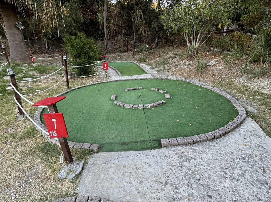 Fantasy Mini Golf-提斯里菲必去景点