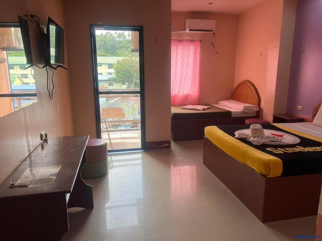 Rielena Plaza Hotel and Suites