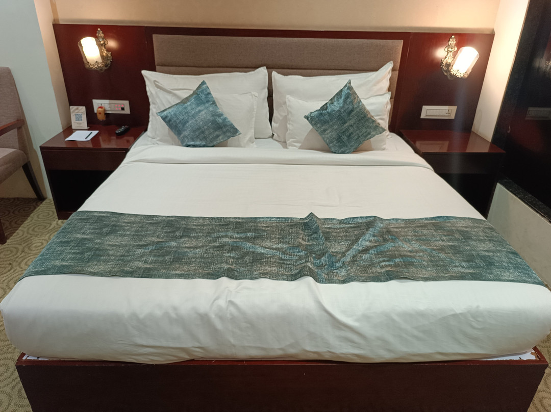 Pride Hotel & Convention Centre Indore主图