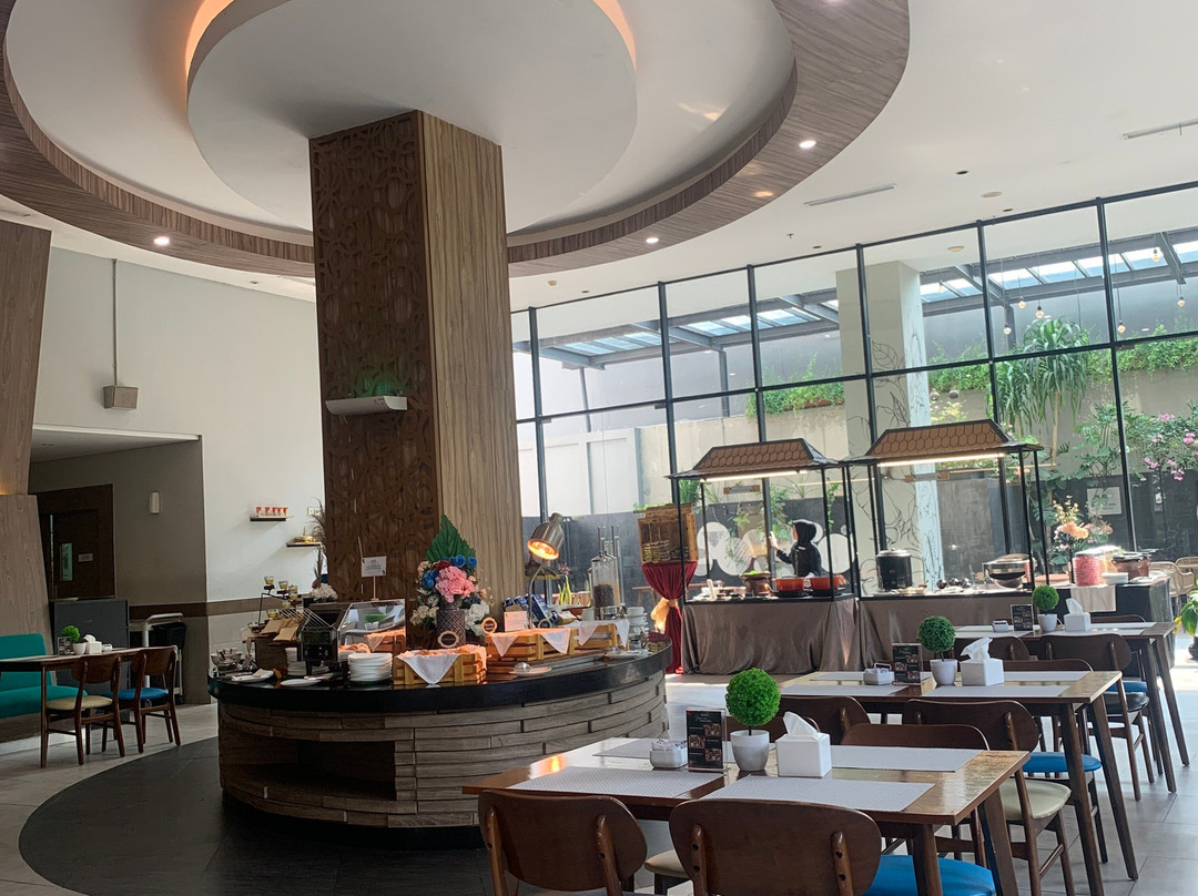 AYOLA LIPPO CIKARANG HOTEL主图