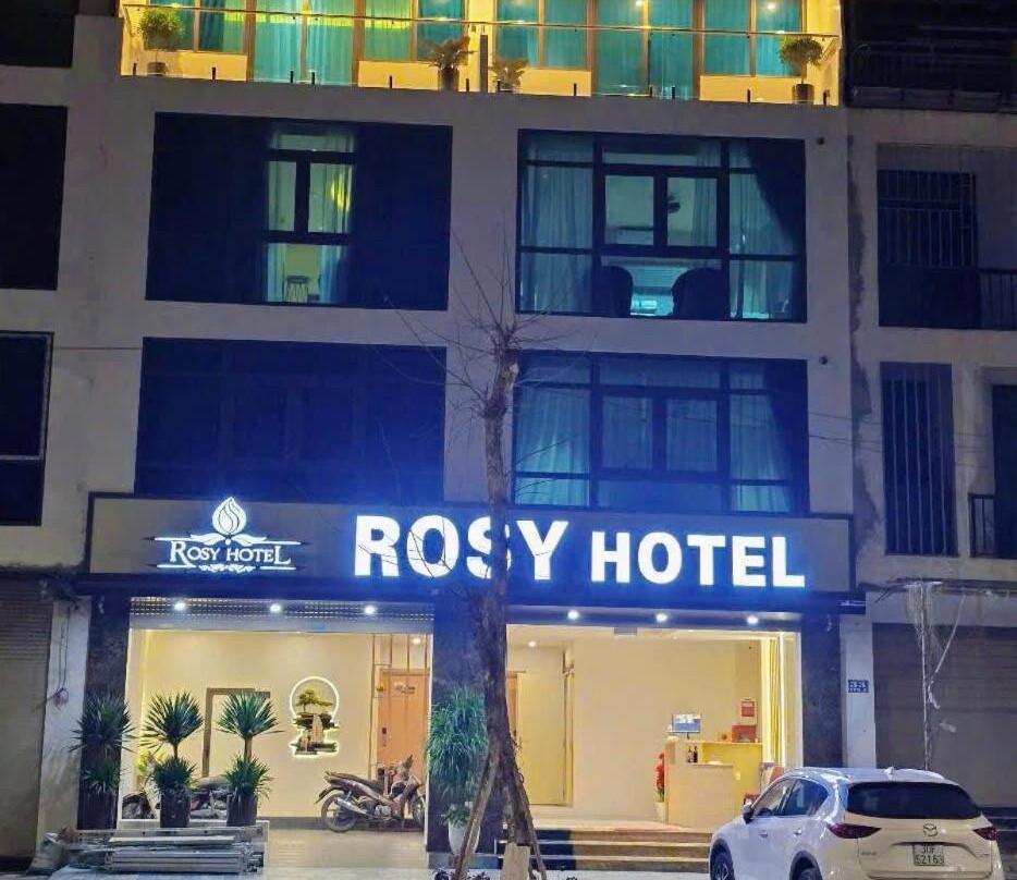 Rosy Hotel 6
