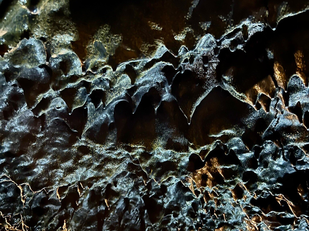 Gruta do Carvão-蓬塔德尔加达必去景点