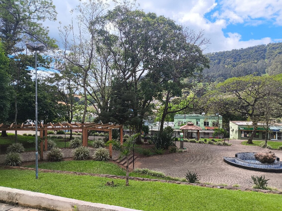 Praca Italia-Ilopolis必去景点